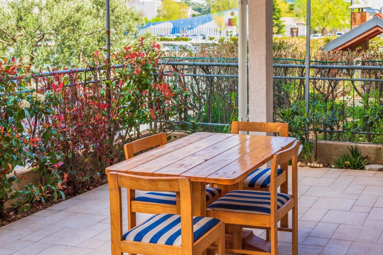 Downtown Deluxe Apartment Omis Exterior photo