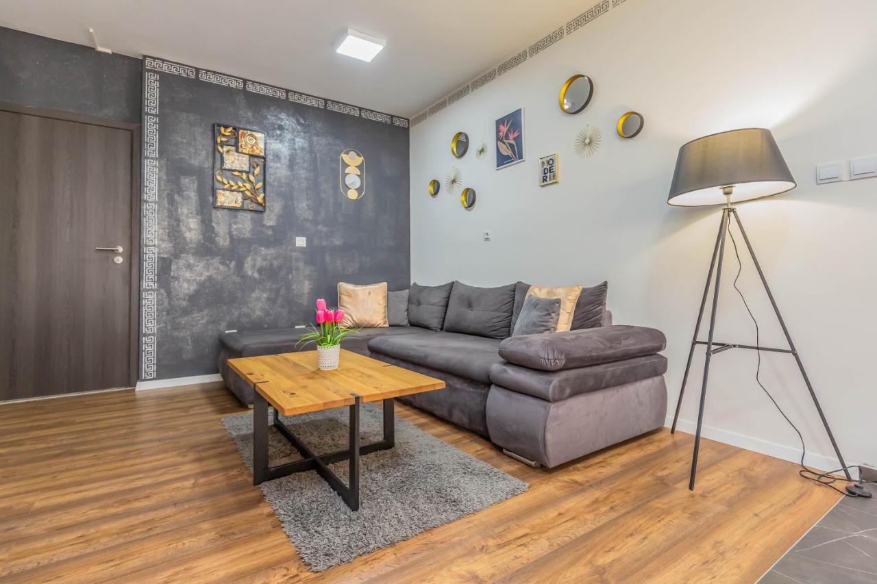 Downtown Deluxe Apartment Omis Exterior photo