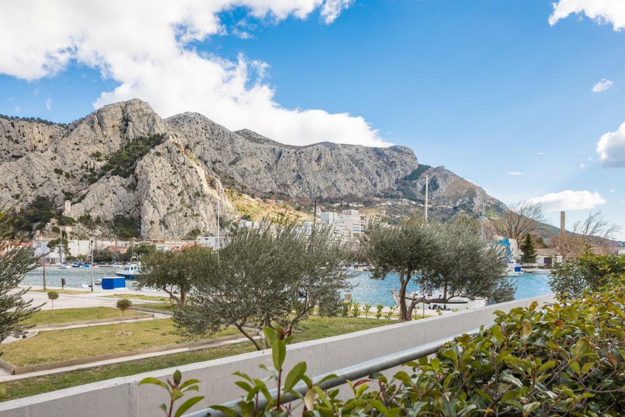 Downtown Deluxe Apartment Omis Exterior photo